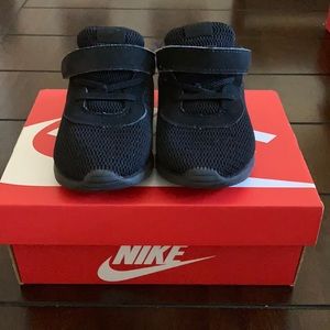 Nike Toddler Black Sneakers